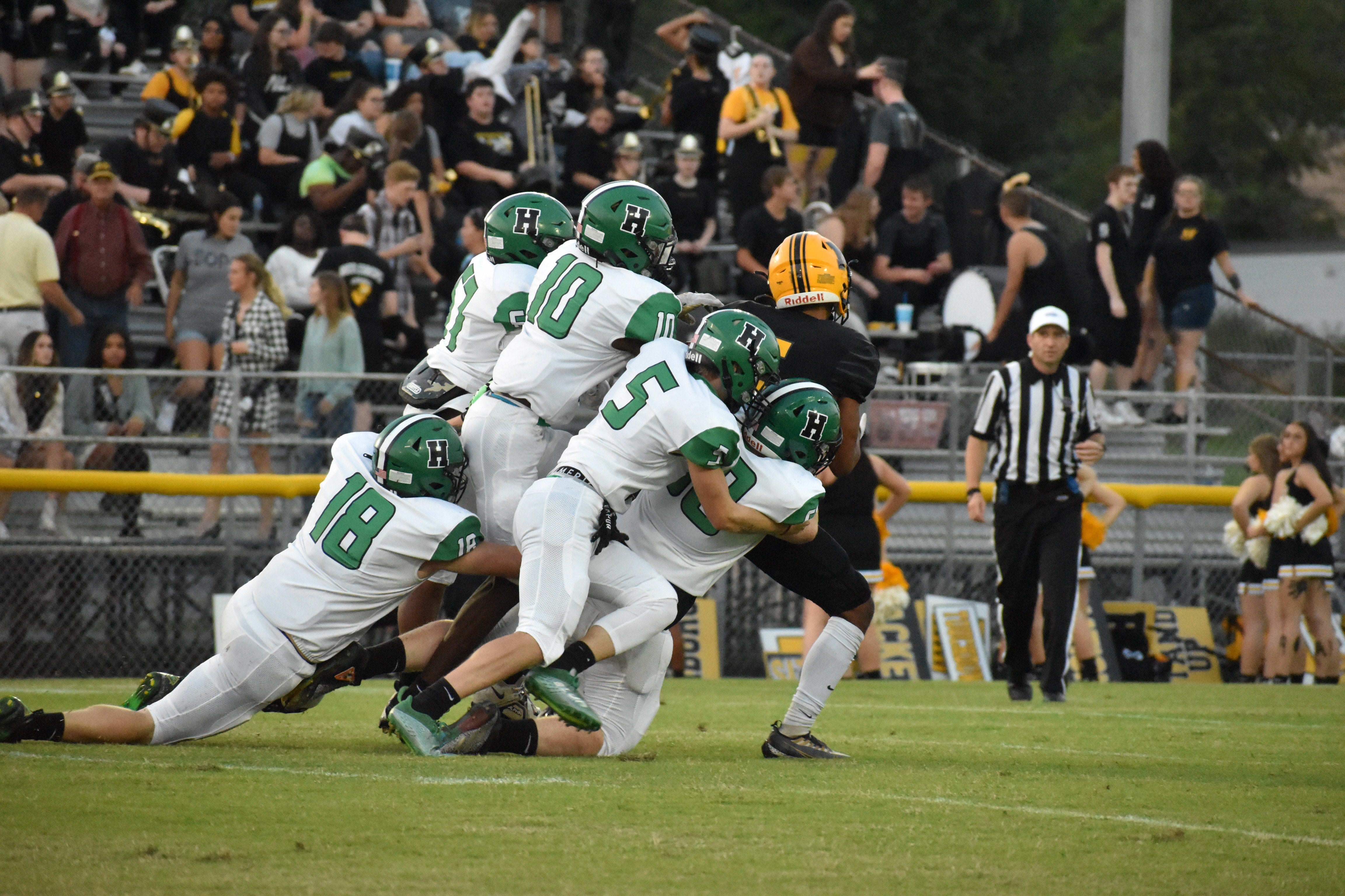 Middlesboro hands Green Dragons first loss of season - Harlan ...